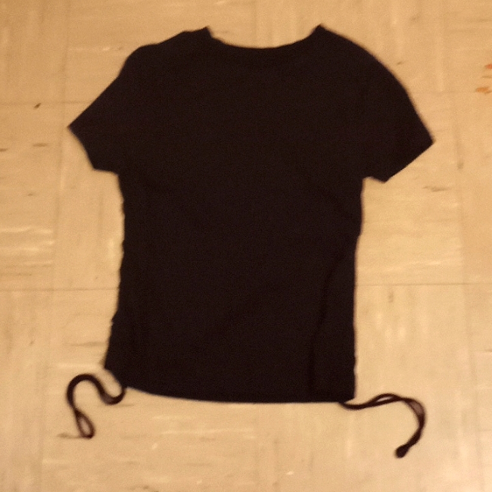 Large black t-shirt